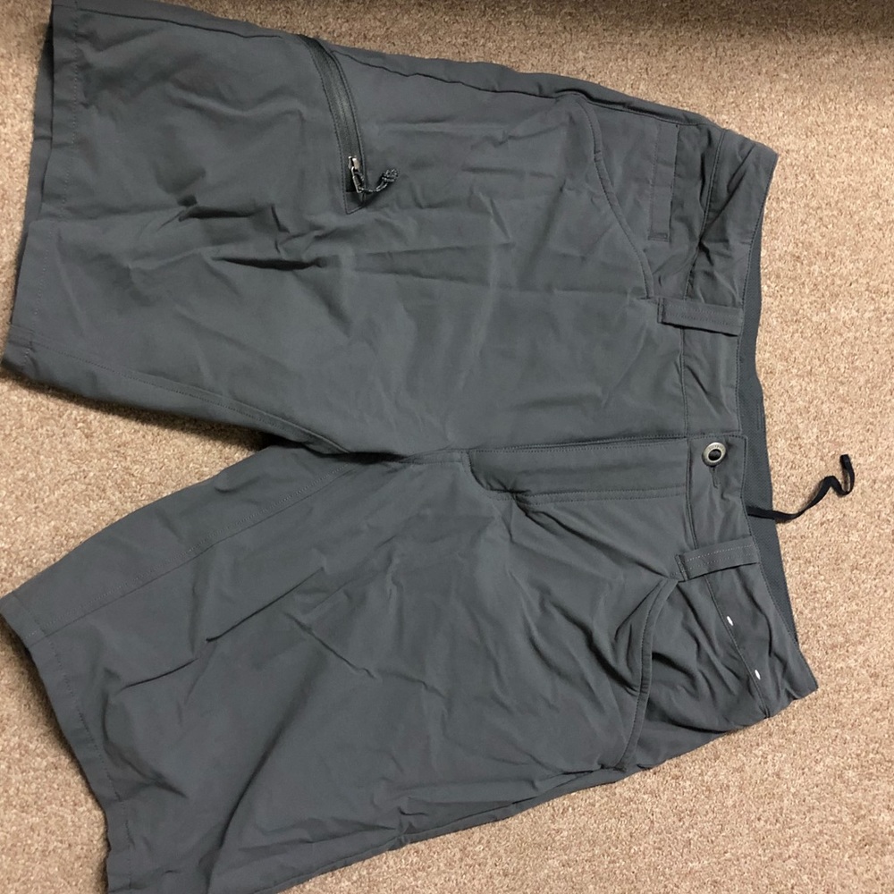 Patagonia shorts size 32